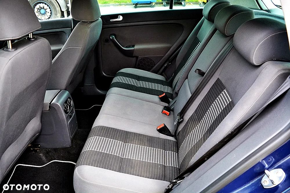 Volkswagen Golf Plus 1.9 TDI DPF United - 12