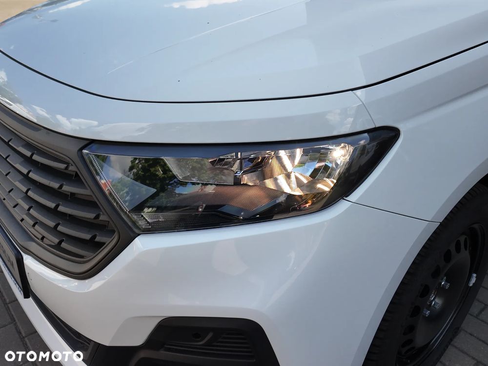 Ford Transit Connect - 10