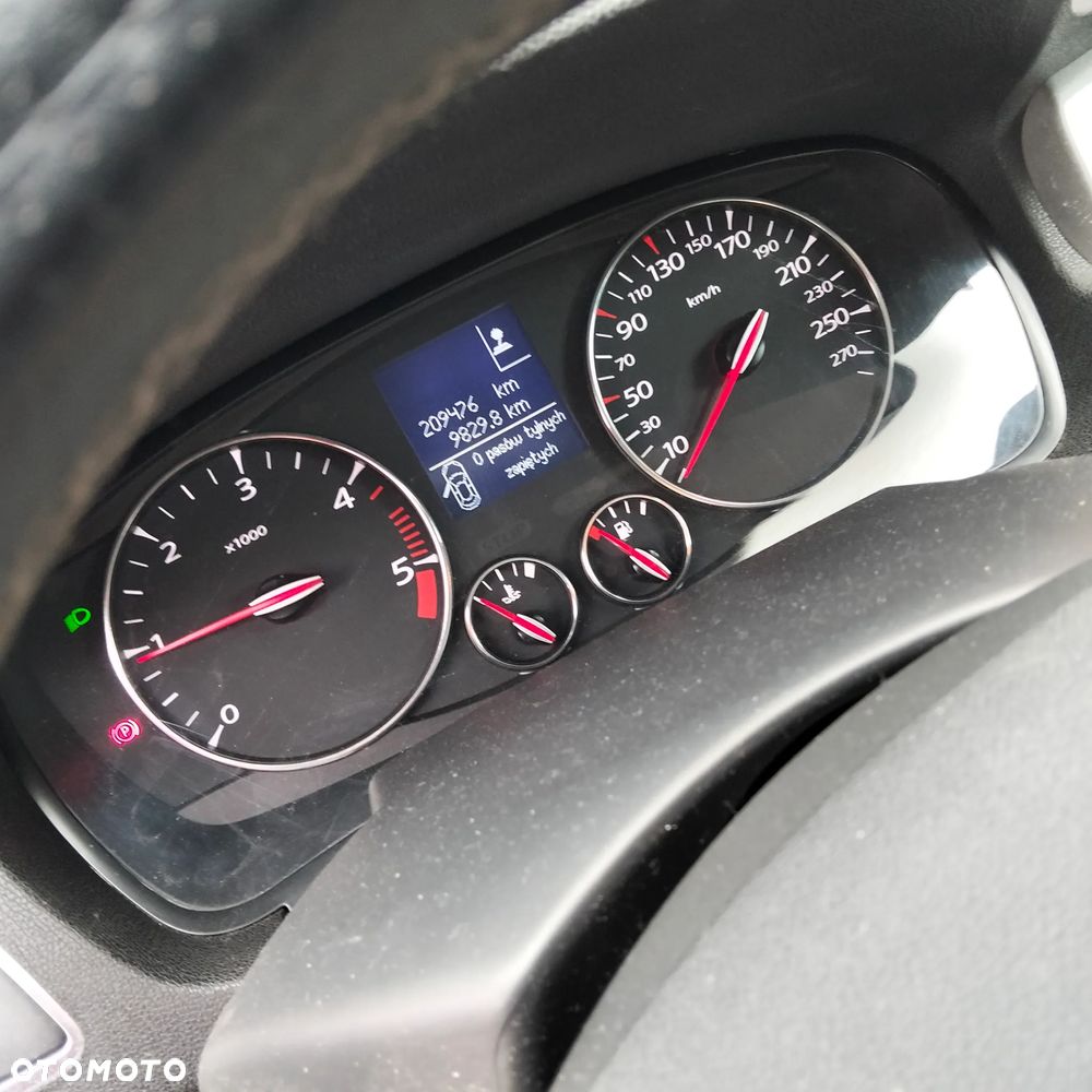 Renault Laguna 2.0 dCi Initiale - 7