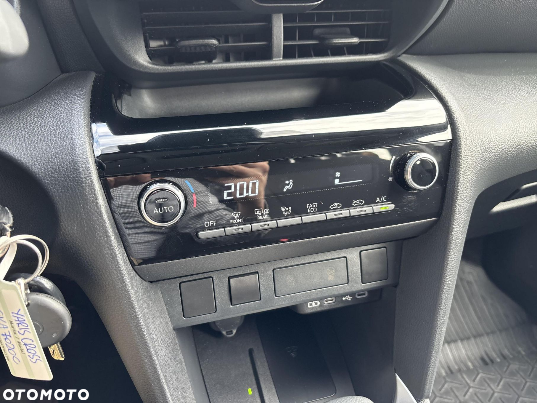 Toyota Yaris Cross Hybrid 1.5 Comfort - 23