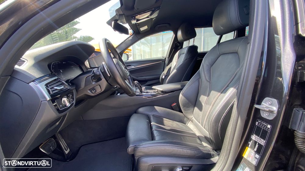 BMW 530 e Pack Desportivo M - 25