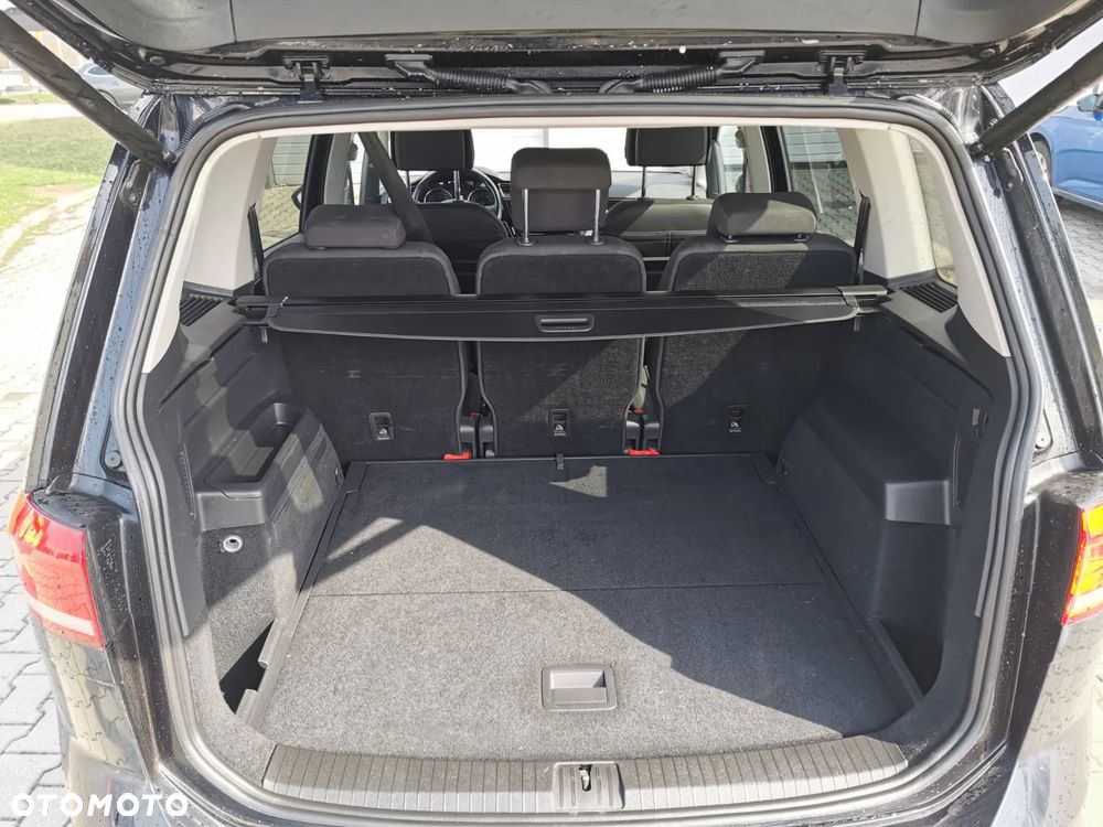 Volkswagen Touran 2.0 TDI BMT Highline DSG - 28