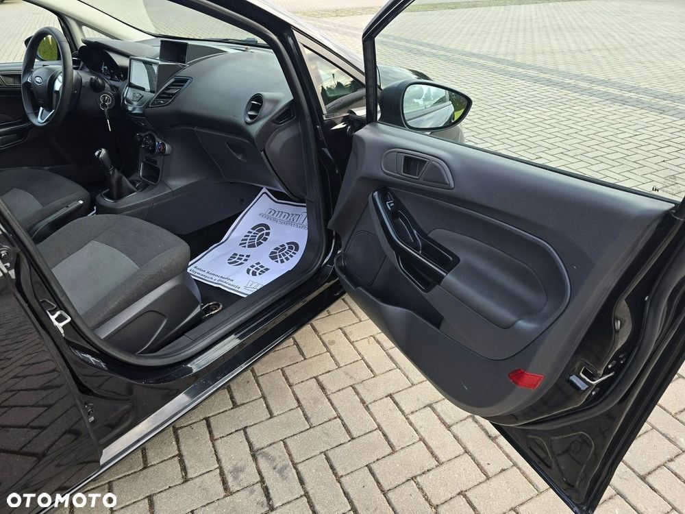 Ford Fiesta - 23