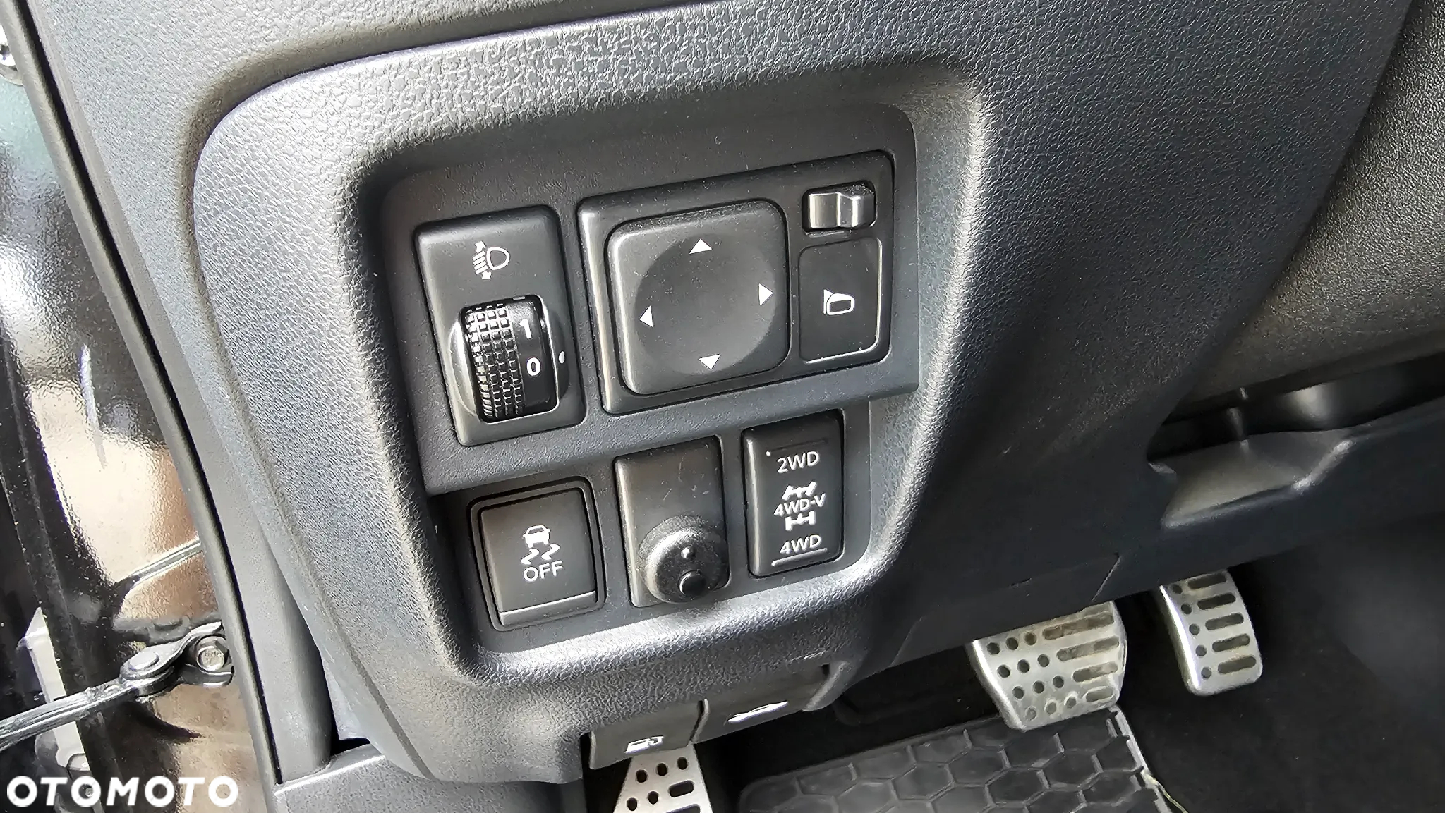 Nissan Juke 1.6 T N-Tec 4x4 - 26