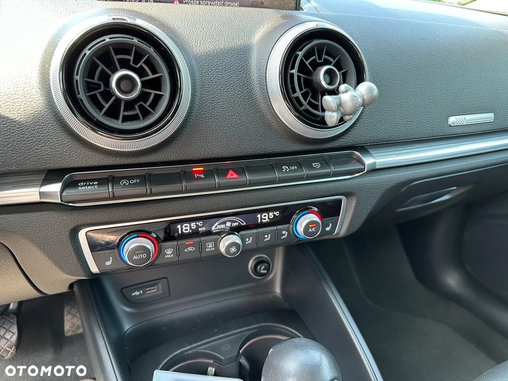 Audi A3 Sportback - 15
