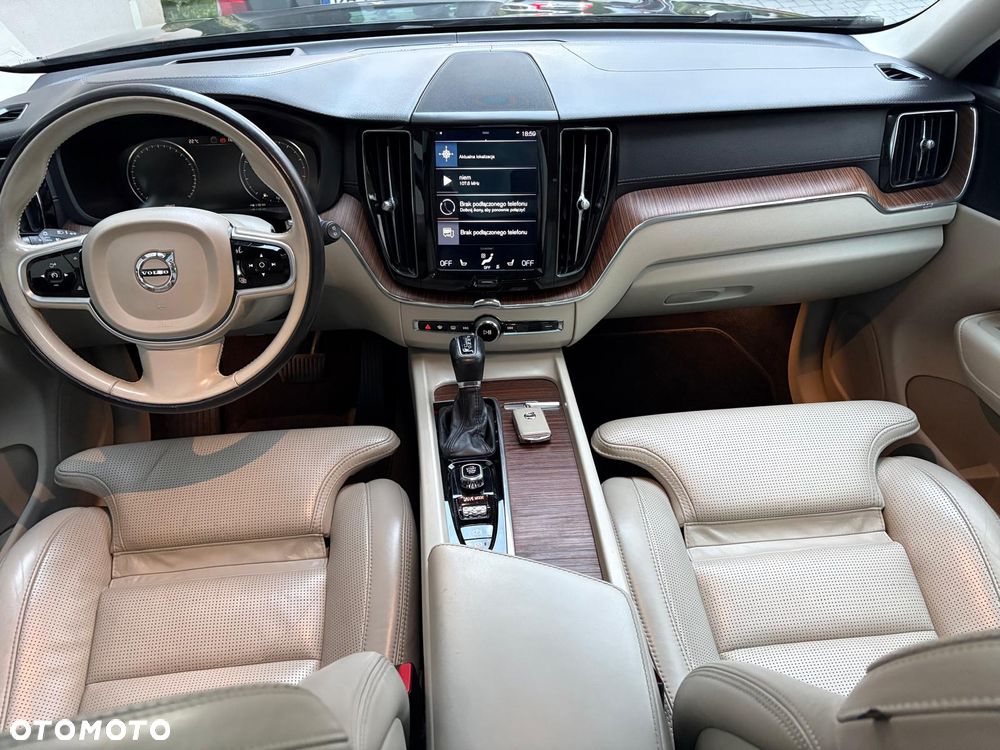 Volvo XC 60 T5 AWD Inscription - 10