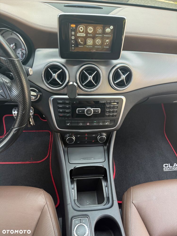 Mercedes-Benz CLA 200 d 7G-DCT - 21
