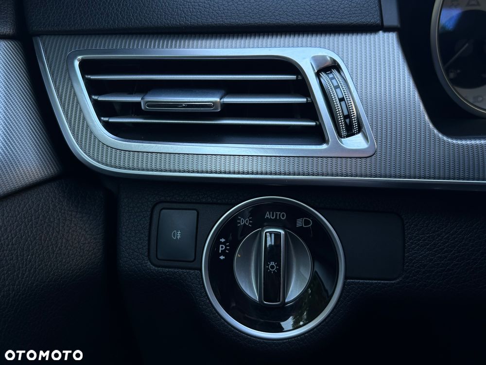 Mercedes-Benz Klasa E 220 BlueTEC 7G-TRONIC Avantgarde - 24