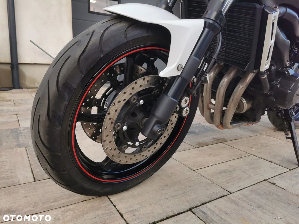 Yamaha FZ6 - 12