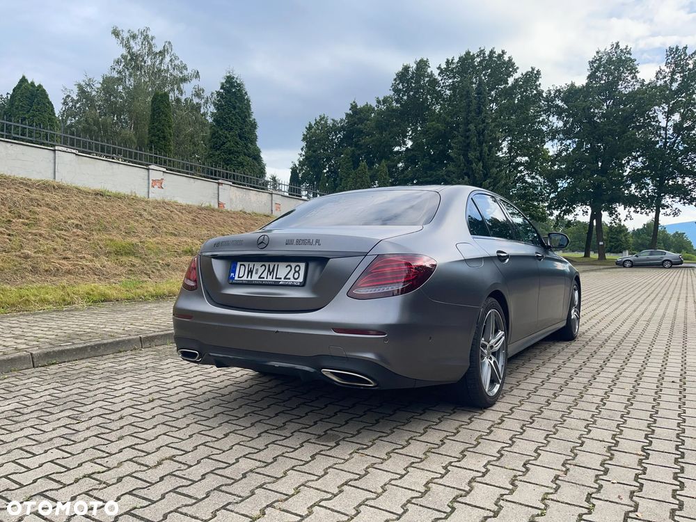 Mercedes-Benz Klasa E - 21