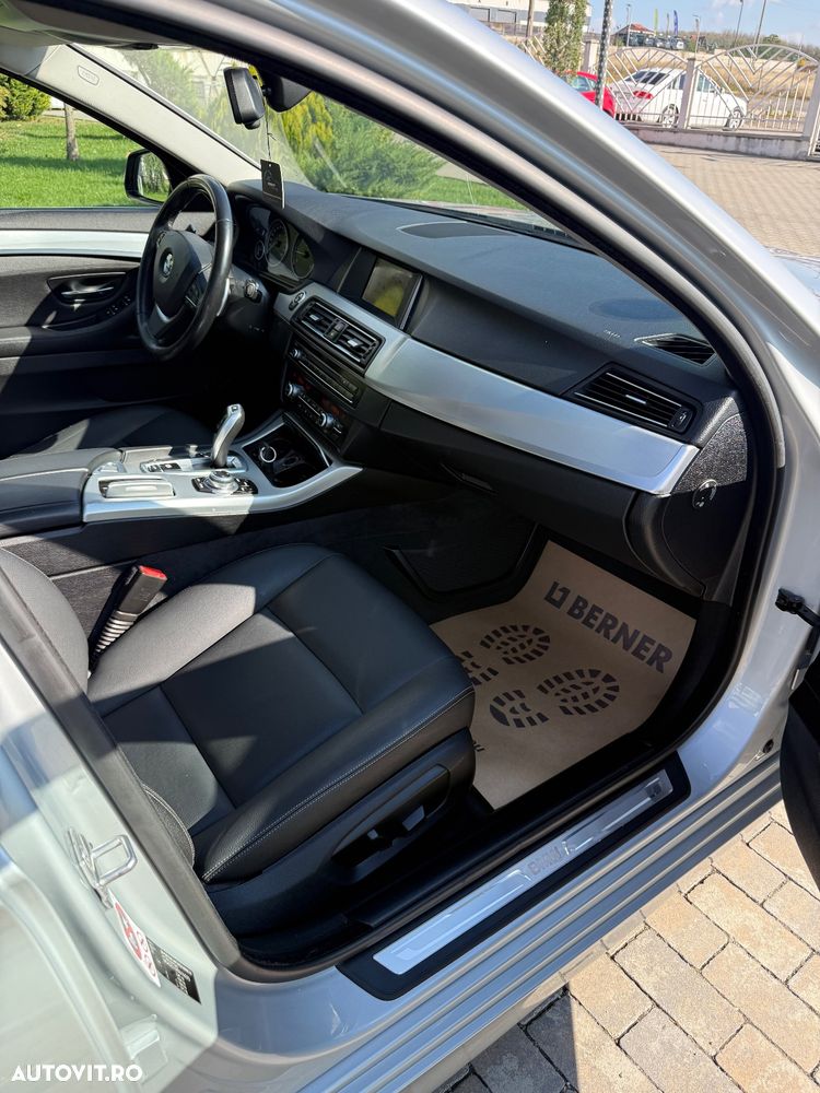 BMW Seria 5 520d AT - 14
