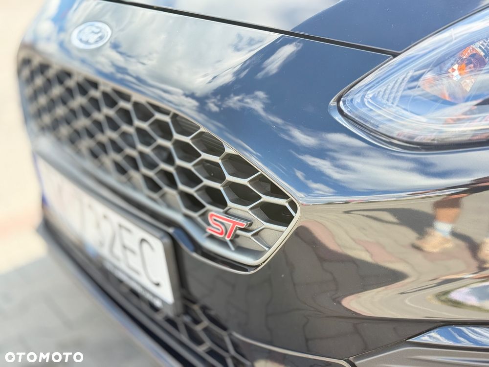 Ford Fiesta - 10