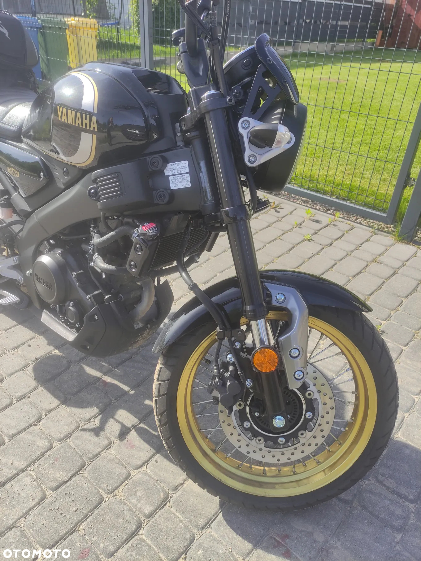 Yamaha XSR - 7