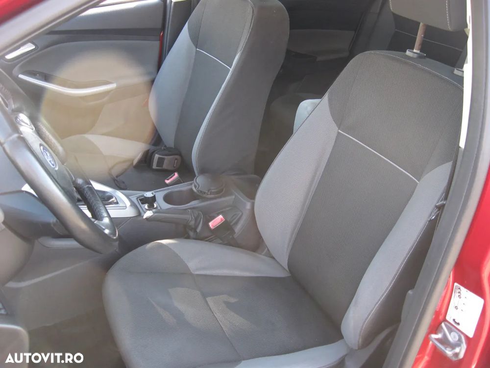 Ford Focus - 10