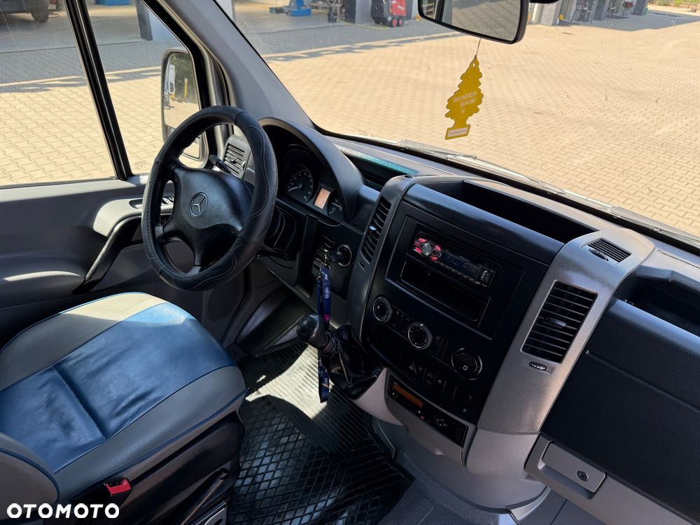 Mercedes-Benz Sprinter 519 3.0 V6 21 miejsc - 11