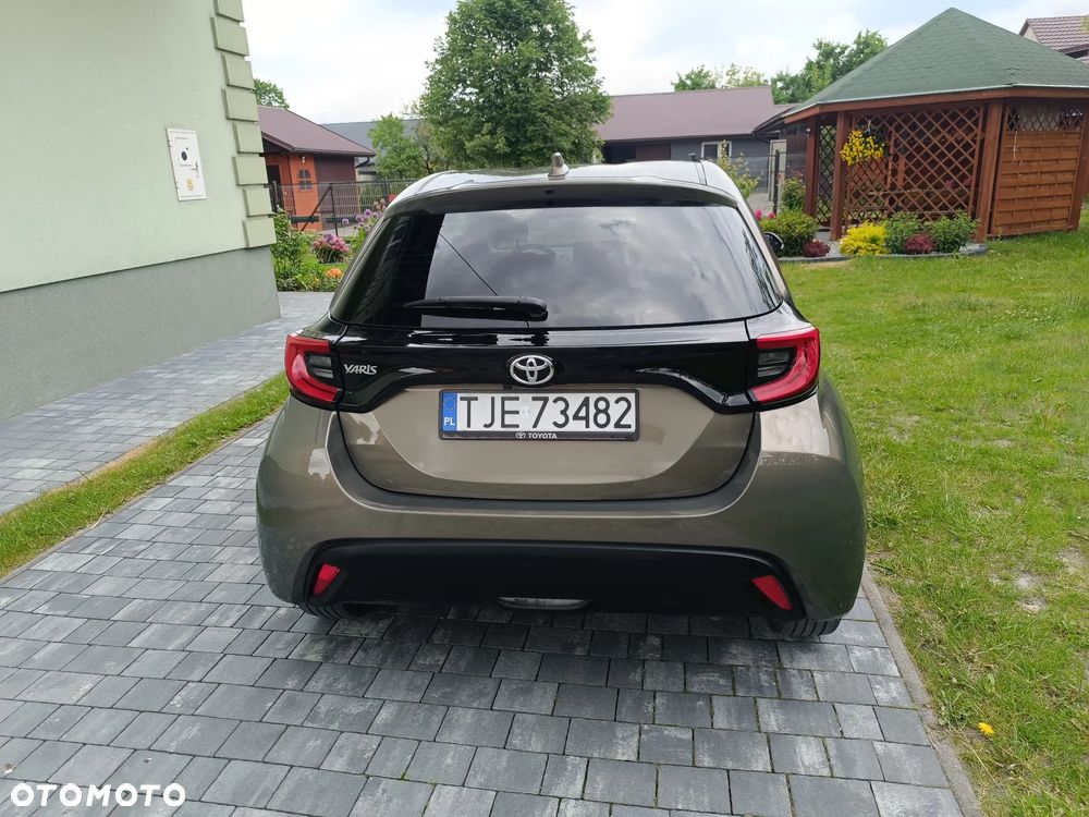 Toyota Yaris 1.0 Premium - 8