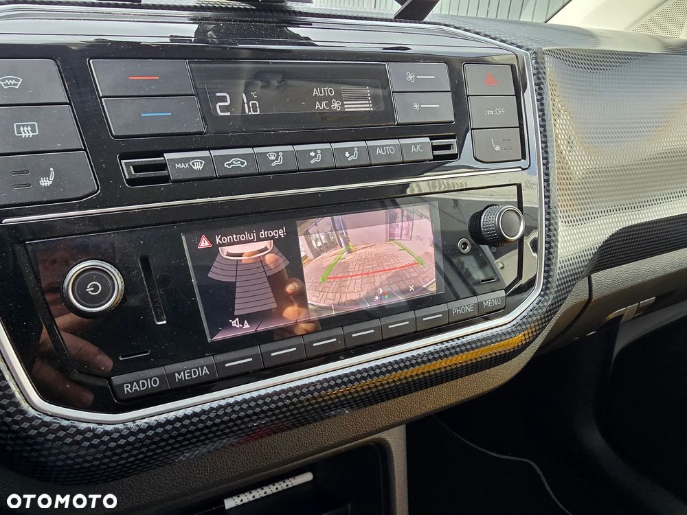 Volkswagen up! e-up - 26