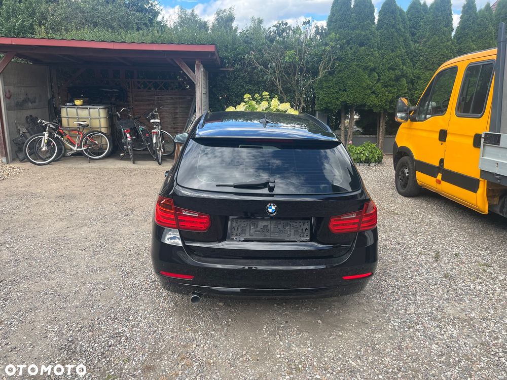 BMW Seria 3 320d - 4