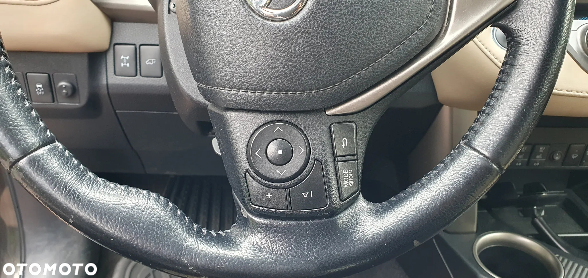 Toyota RAV4 2.0 Premium MS - 21