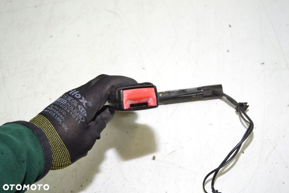 BMW E81 E87 E90 E92 E84 NAPINACZ PASA BEZPIECZEŃSTWA PRAWY PRZÓD 7213564 - 3