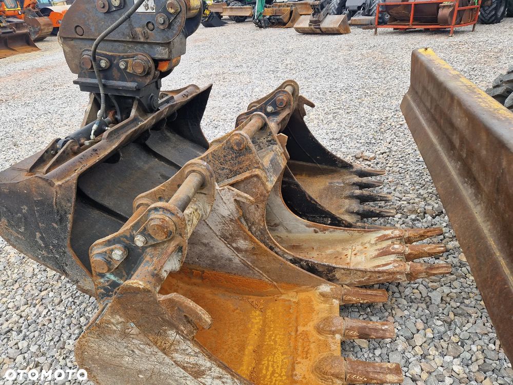 Komatsu PW118MR - 16