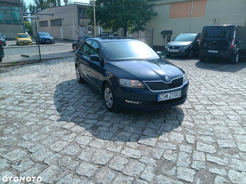 Skoda RAPID - 7