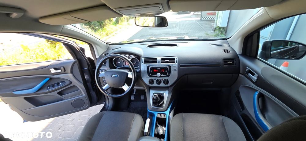 Ford Kuga - 29