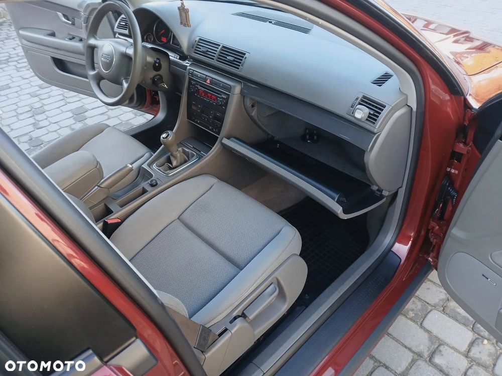 Audi A4 Limousine 2 - 19