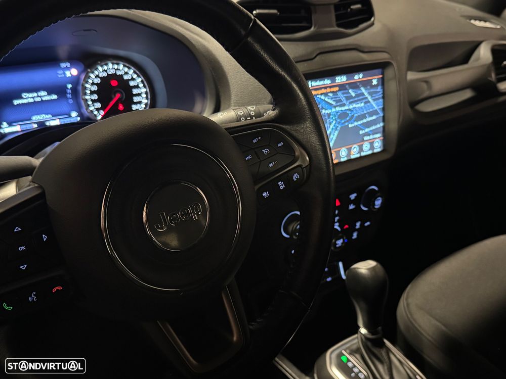 Jeep Renegade 1.3 T Limited S DCT - 38