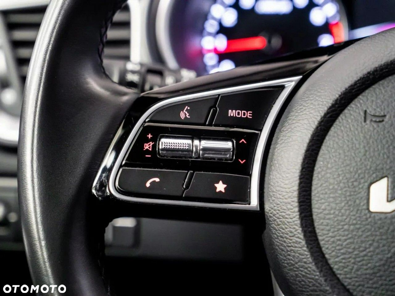 Kia XCeed 1.5 T-GDI M - 24