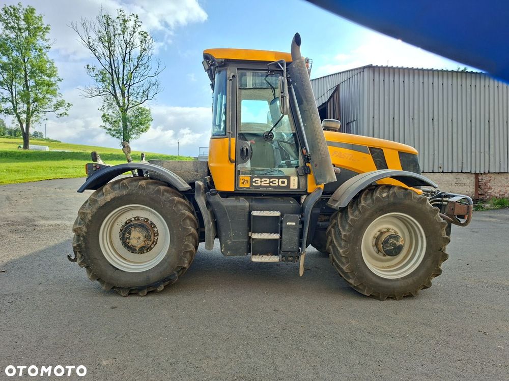JCB Fastrac 3230 4X4 - 4