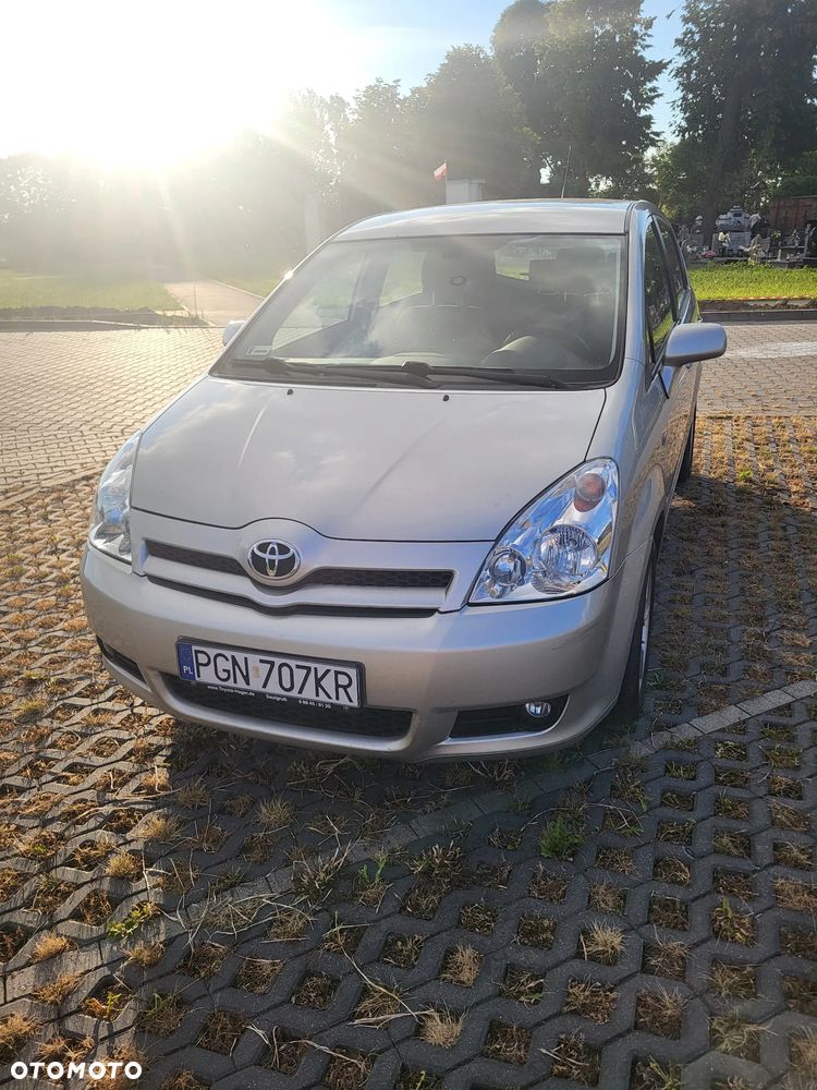 Toyota Corolla Verso 1.8 Sol 7os - 16