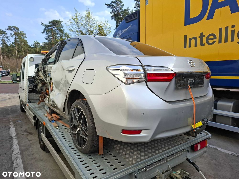 Toyota Corolla - 3