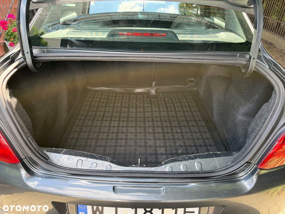 Peugeot 301 1.6 VTi Active - 23