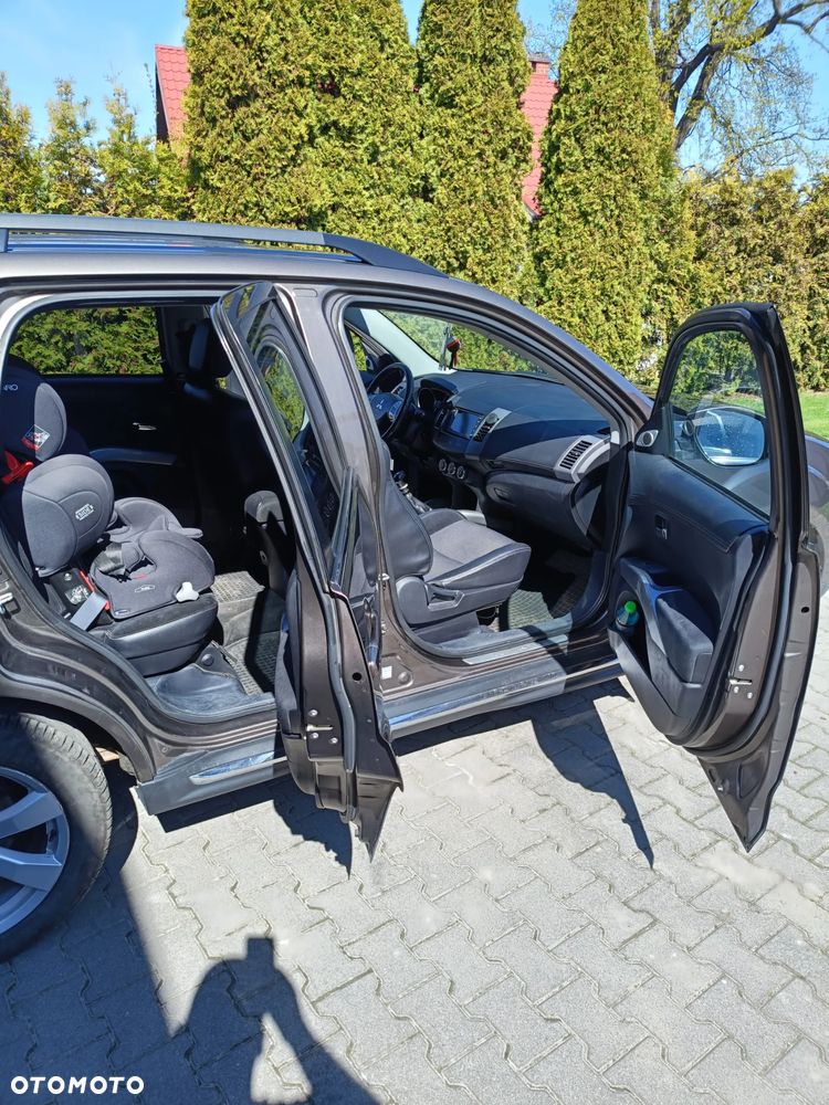 Mitsubishi Outlander 2.2 DID Instyle EU5 - 9