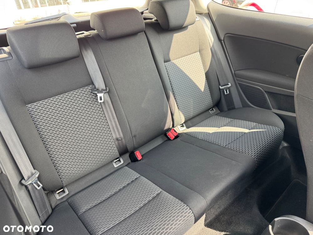 Volkswagen Golf 1.4 MATCH - 11