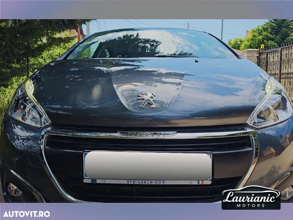 Peugeot 208 1.2 L PureTech Style - 6