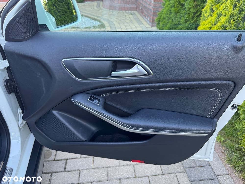 Mercedes-Benz GLA 220 d 7G-DCT Activity Edition - 21