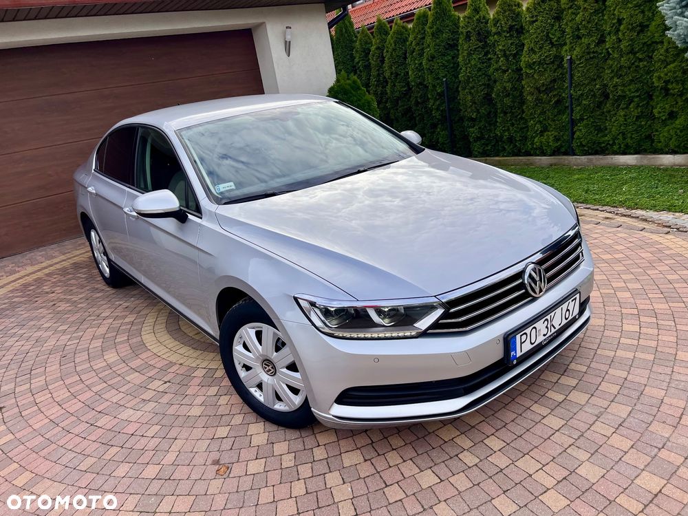 Volkswagen Passat - 14