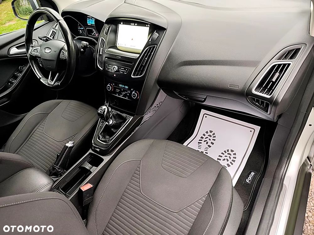 Ford Focus 1.5 EcoBlue Active Business - 25