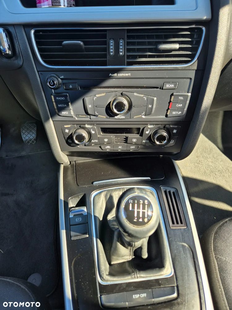 Audi A4 Avant 2.0 TDI - 7