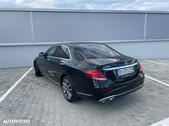Mercedes-Benz E - 4