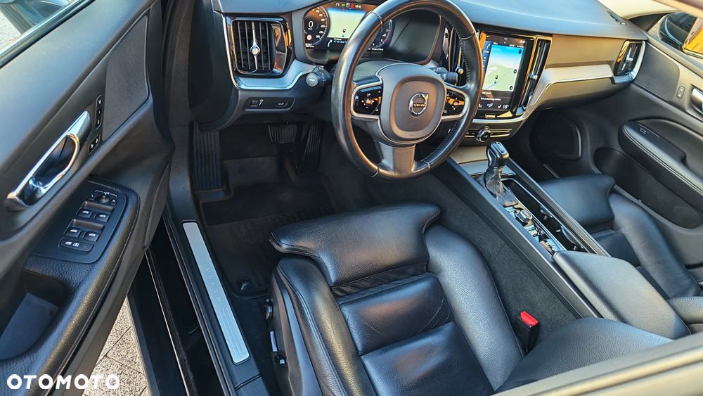 Volvo V60 D4 AWD Geartronic Inscription - 4