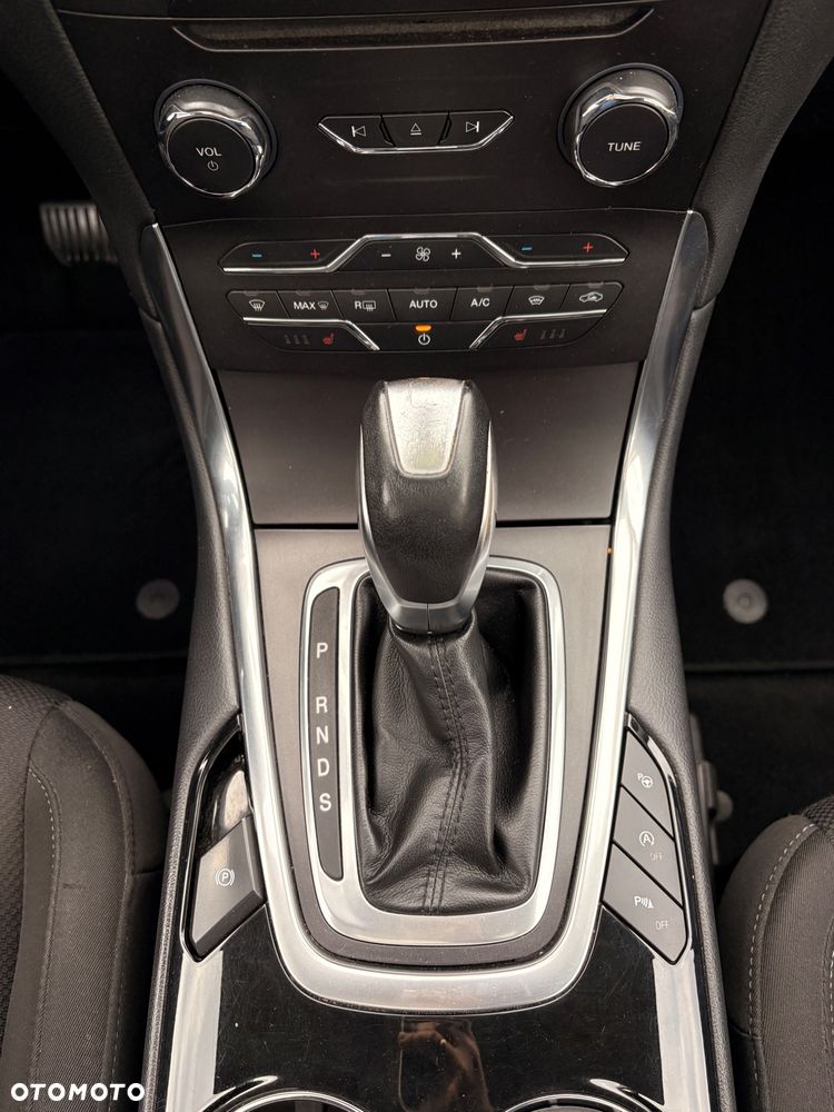 Ford S-Max 2.0 TDCi Titanium PowerShift - 16
