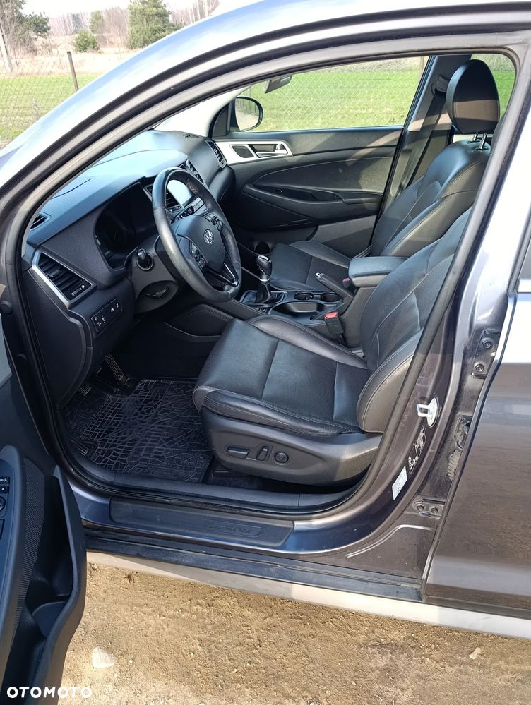 Hyundai Tucson 2.0 CRDI 4WD Style - 10