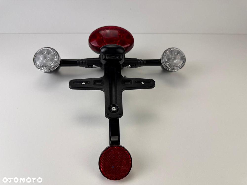 Mocowanie tablicy rejestracyjnej Triumph Bonneville T120 1200 Bobber - 10