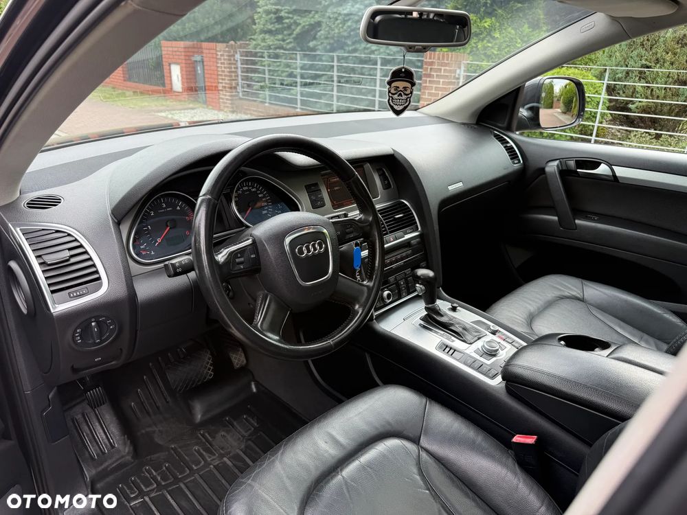 Audi Q7 3.0 TDI DPF quattro tiptronic - 25