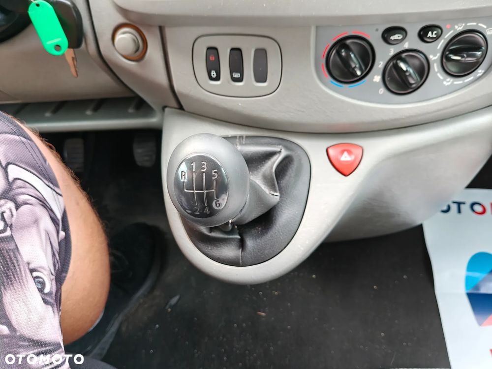 Opel Vivaro L1H1 DPF Tour - 24