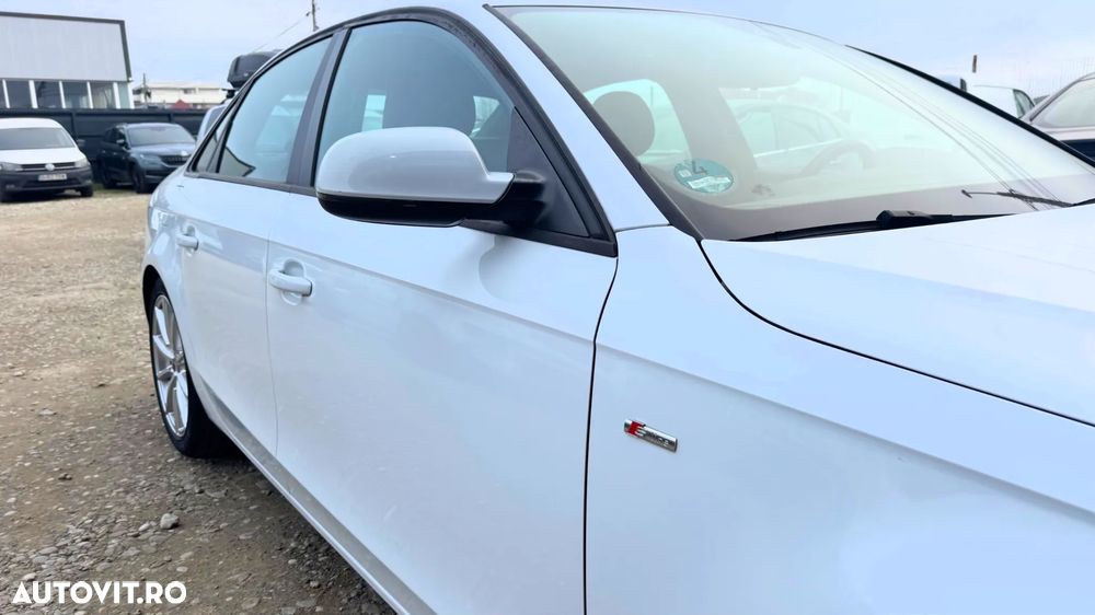 Audi A4 2.0 TDI DPF clean quattro S tronic S line Sportpaket - 3