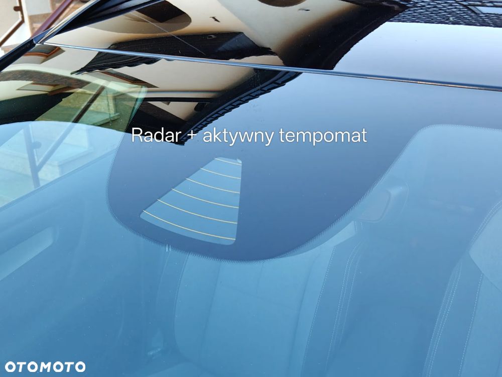 Volvo XC 40 T2 Plus Dark - 16